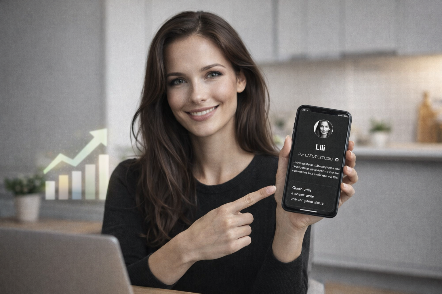 Fotógrafa feliz usando a Lili no celular para criar anúncios